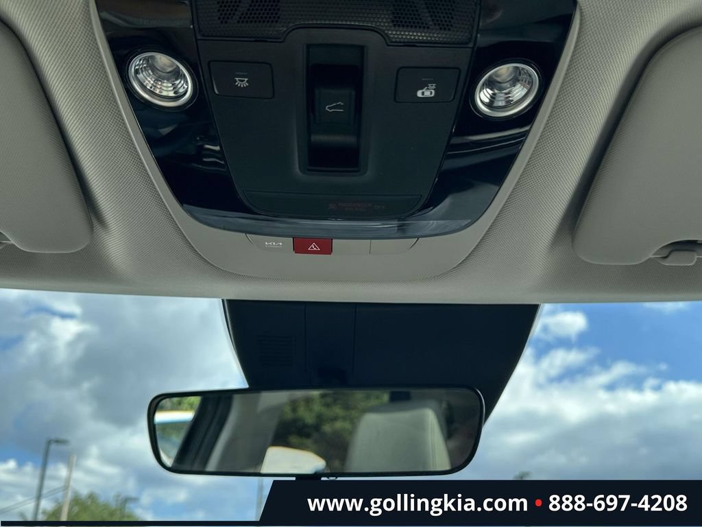 Certified 2026 Kia Sportage EX w/ EX Panorama Roof Package FWD image 30