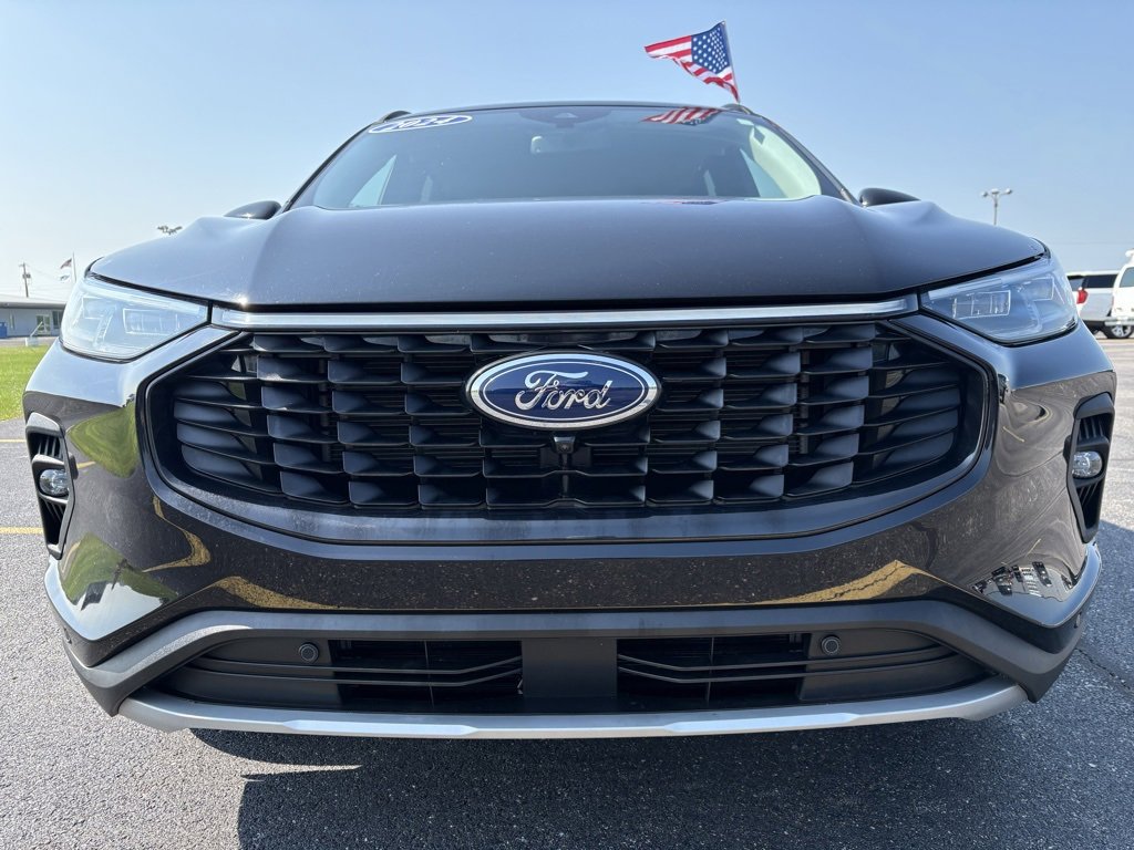 Used 2024 Ford Escape Platinum image 36