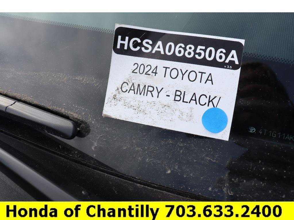 Used 2024 Toyota Camry SE image 32