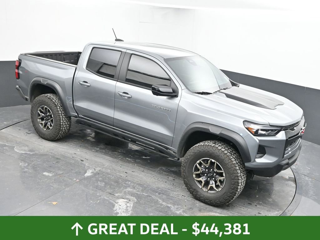 Used 2024 Chevrolet Colorado ZR2 w/ ZR2 Convenience Package III image 37