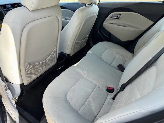 Used 2013 Kia Rio LX w/ PWR Pkg image 30