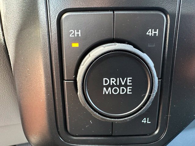 New 2026 Ford F350 XLT w/ XLT Premium Package AWD/4WD image 18