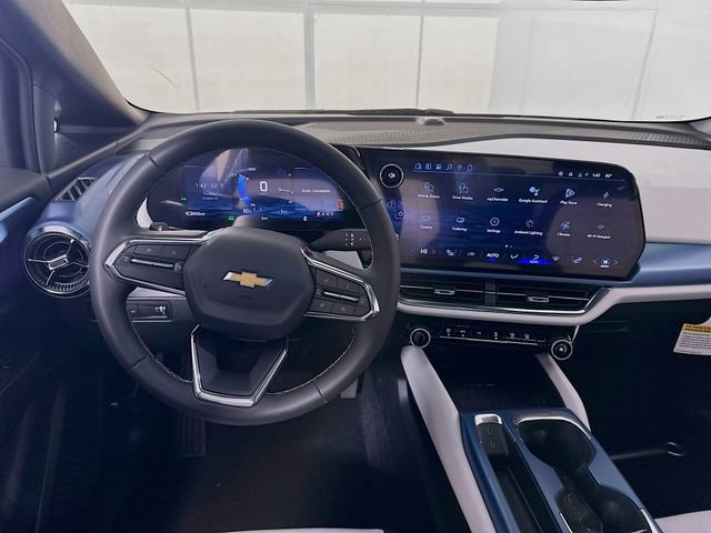 New 2026 Chevrolet Equinox EV LT image 24