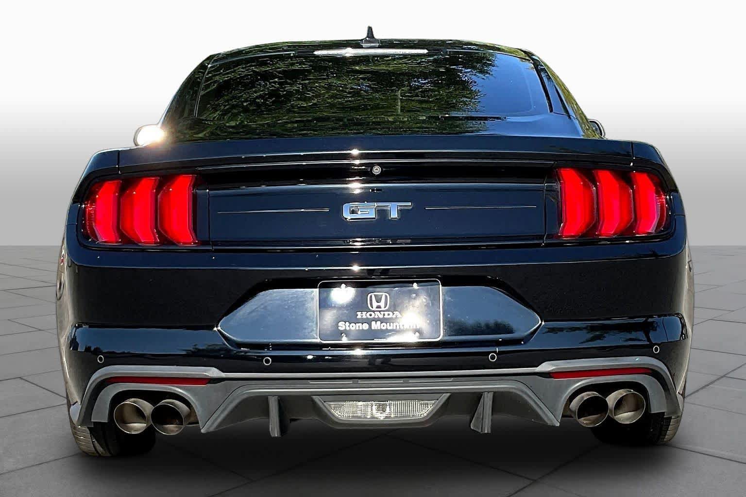Used 2022 Ford Mustang GT w/ GT Performance Package RWD image 5