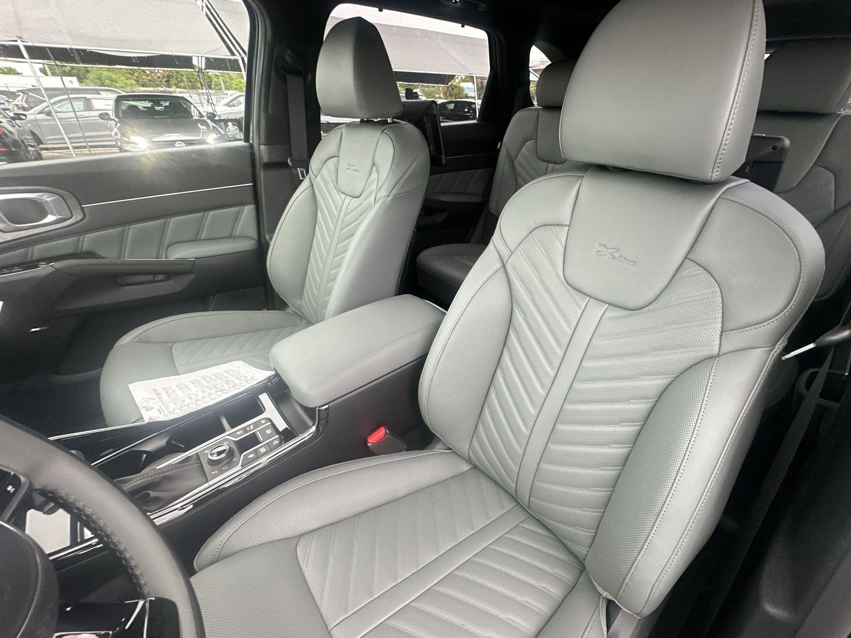 New 2025 Kia Sorento SX Prestige w/ Sage Leather Package image 17