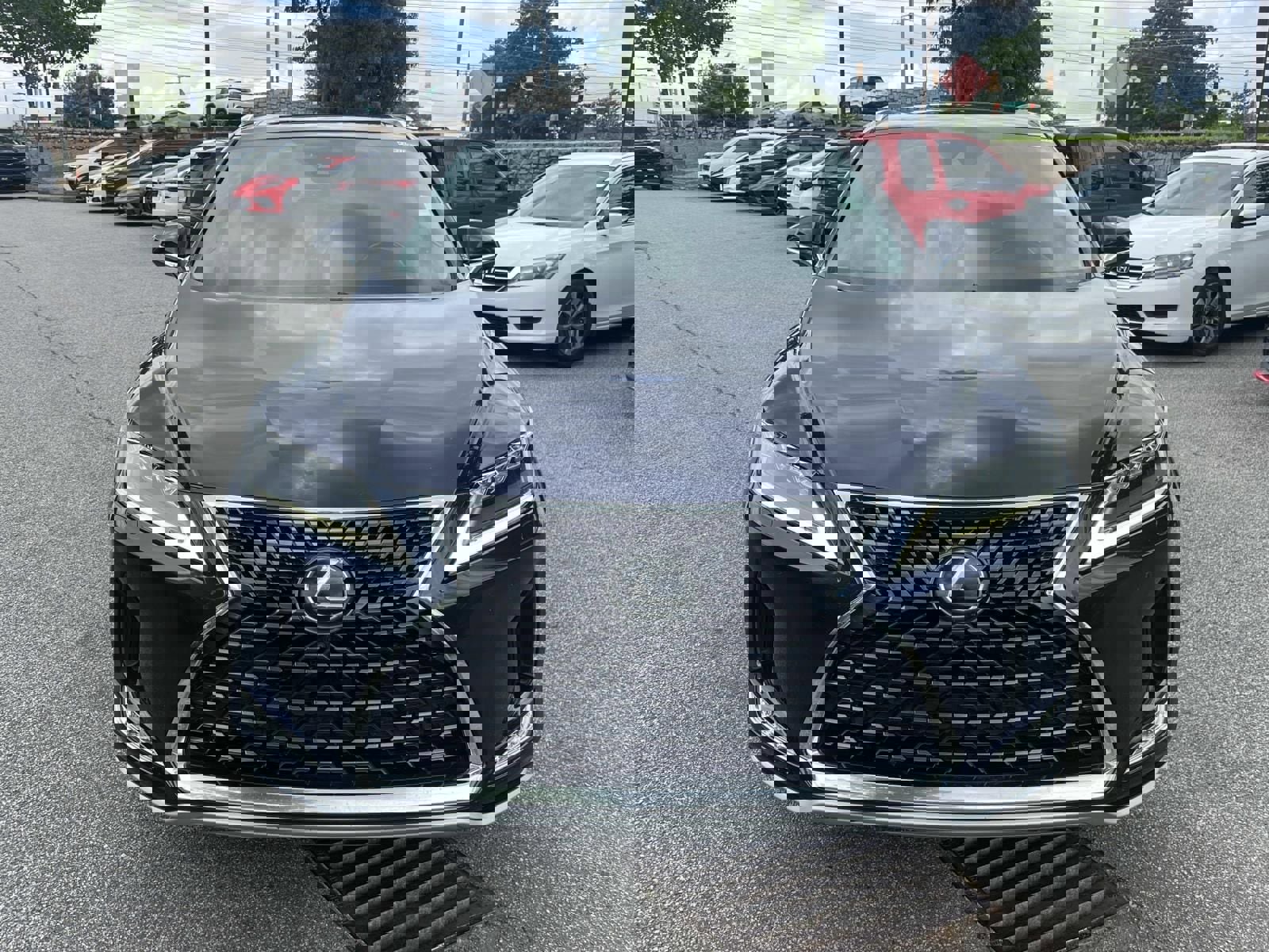 Used 2020 Lexus RX 350L Luxury w/ Accessory Package AWD/4WD image 2