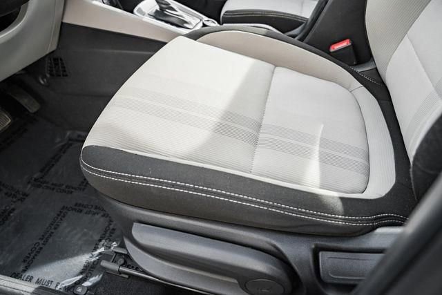 Used 2021 Hyundai Venue SEL w/ Premium Package image 31