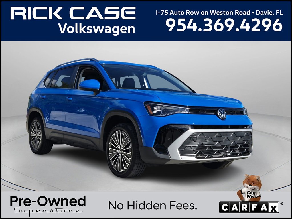 Certified 2025 Volkswagen Taos SE w/ Panoramic Sunroof Package
