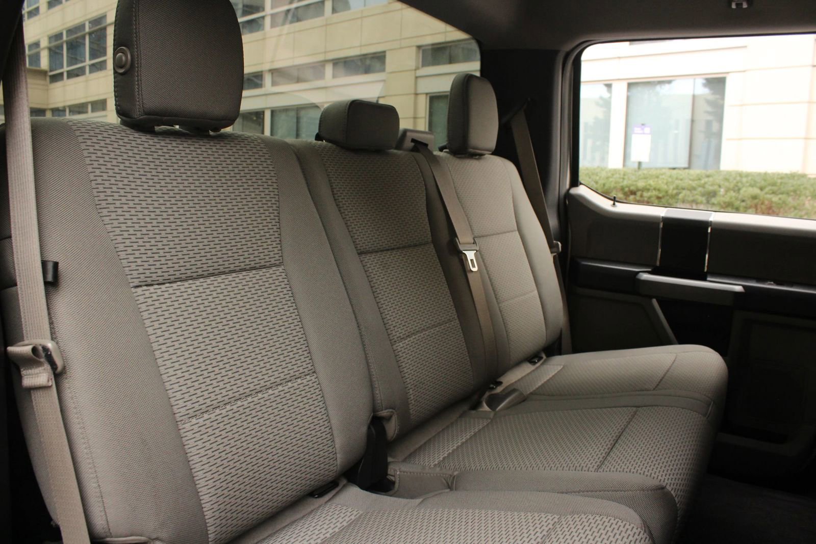 Used 2016 Ford F150 XLT AWD/4WD image 24