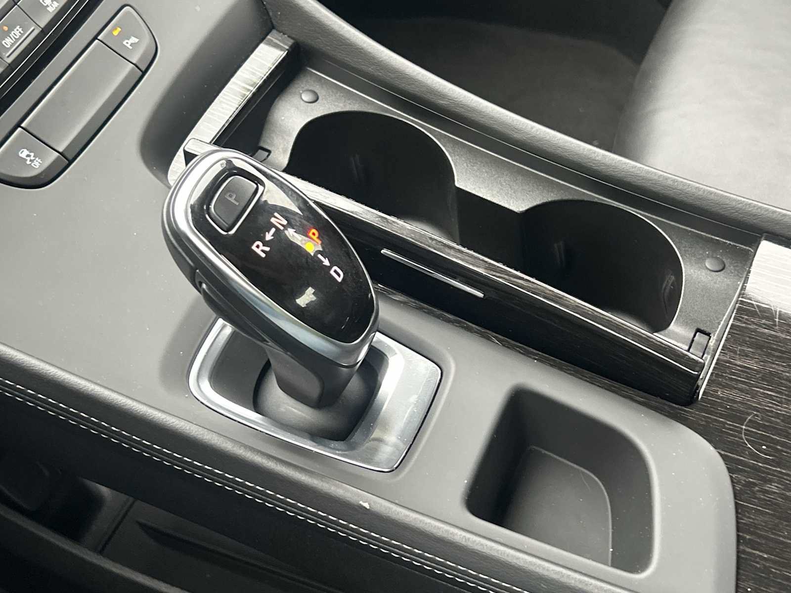 Used 2018 Buick LaCrosse Essence FWD image 16