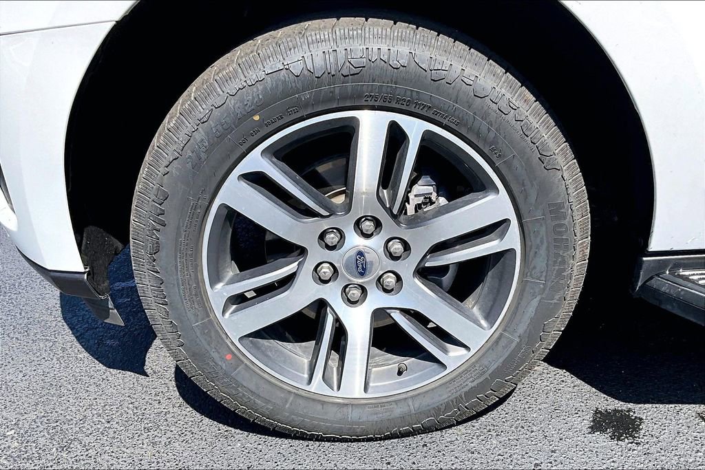 Used 2024 Ford Expedition Max Limited RWD image 34