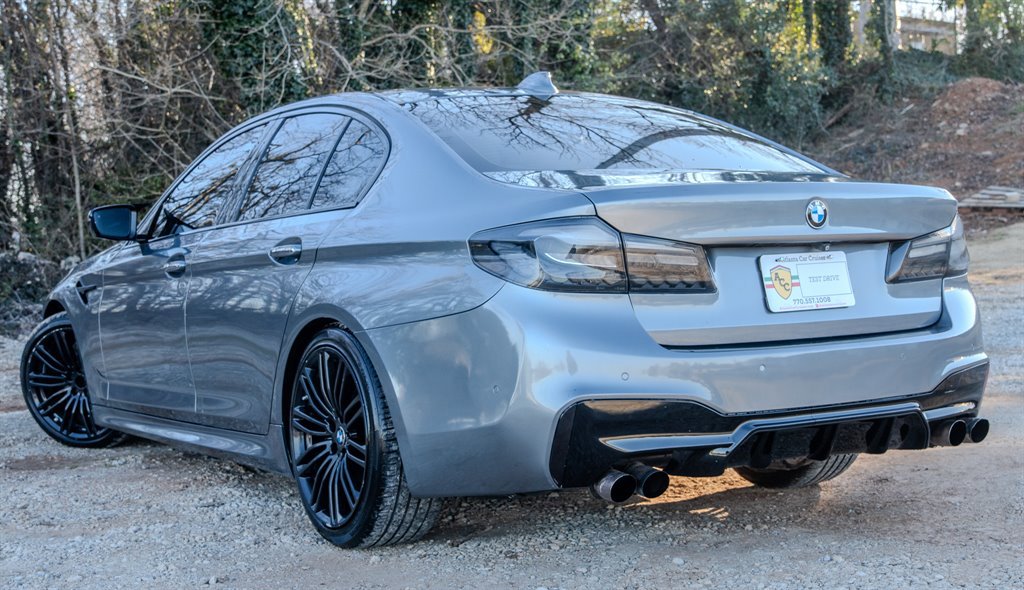 Used 2018 BMW 540i w/ M Sport Package RWD image 3