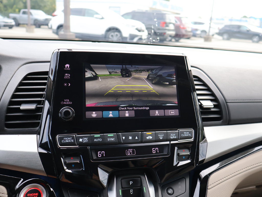 Certified 2023 Honda Odyssey Touring image 24