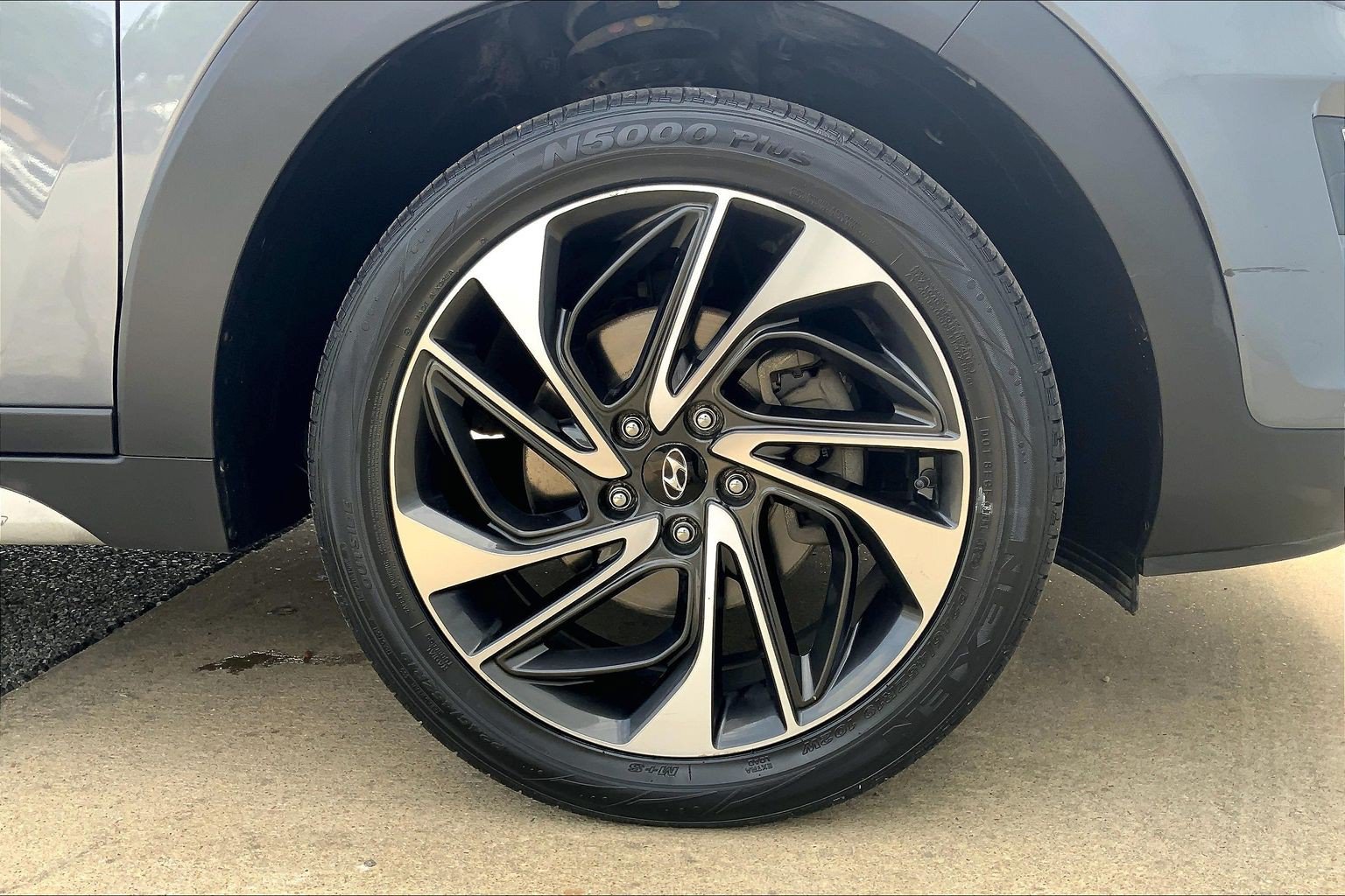 Used 2019 Hyundai Tucson Limited AWD/4WD image 11