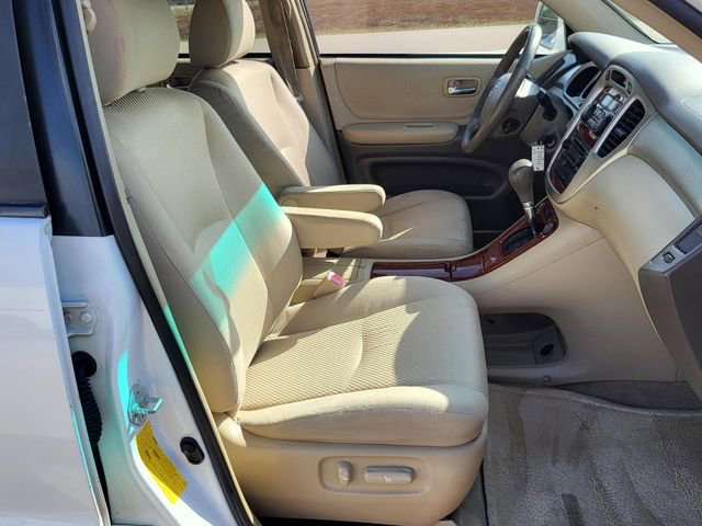 Used 2004 Toyota Highlander V6 image 25