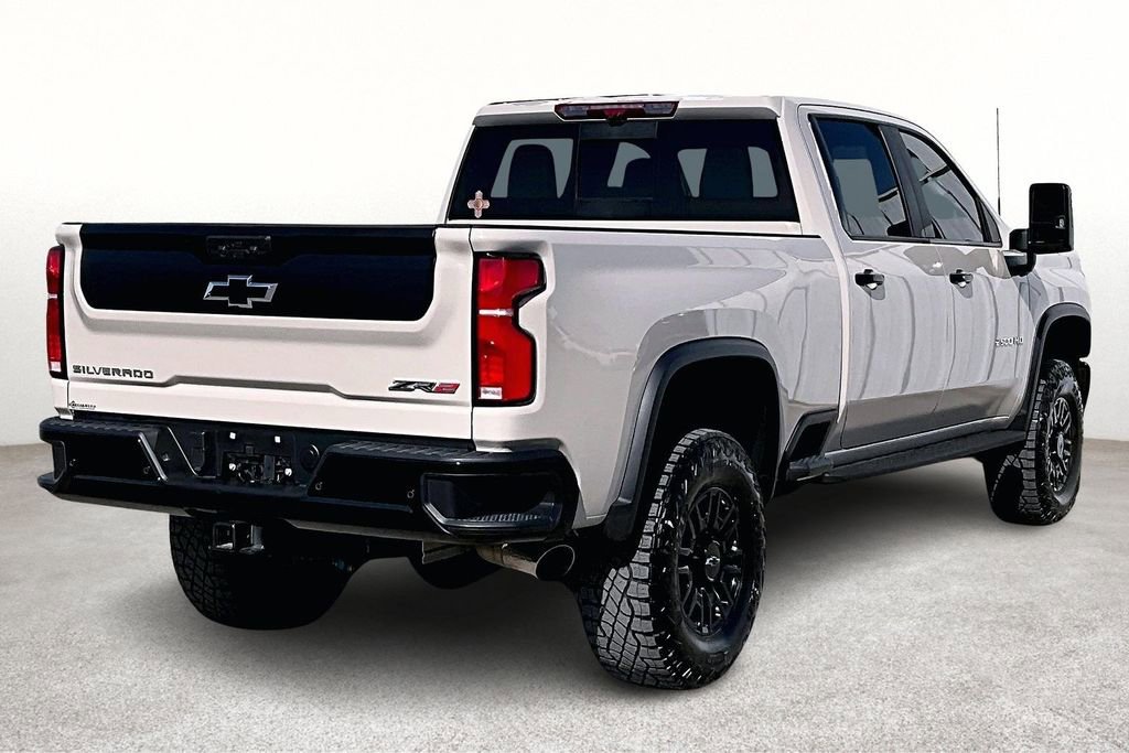 Used 2026 Chevrolet Silverado 2500 ZR2 AWD/4WD image 2