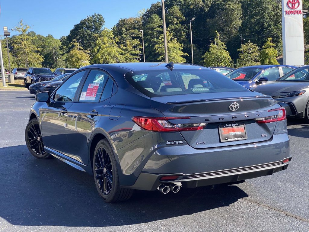New 2026 Toyota Camry Hybrid FWD image 5