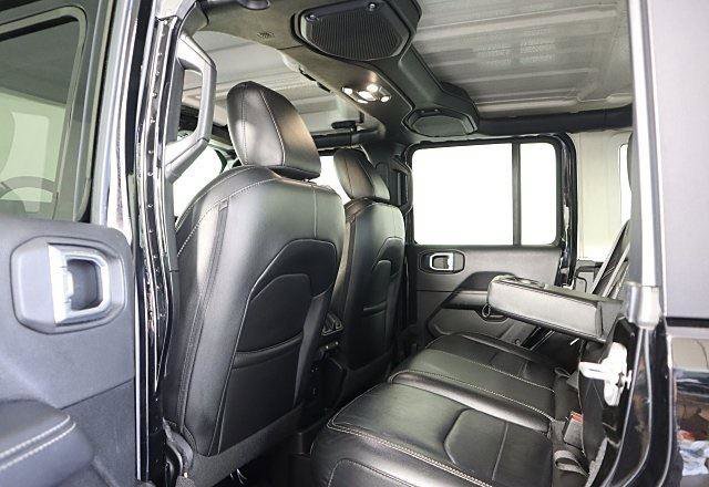 Used 2023 Jeep Wrangler Sahara w/ Cold Weather Group image 18