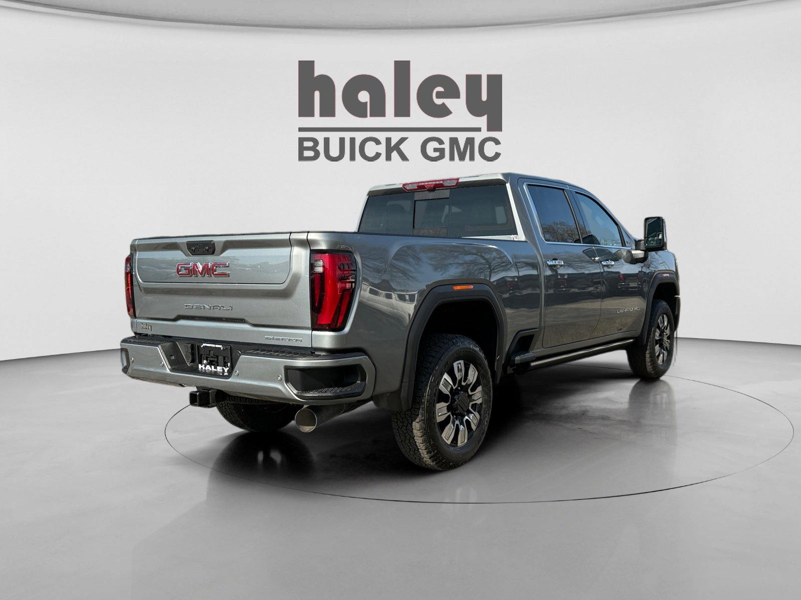 New 2026 GMC Sierra 2500 Denali w/ Denali Reserve Package image 5