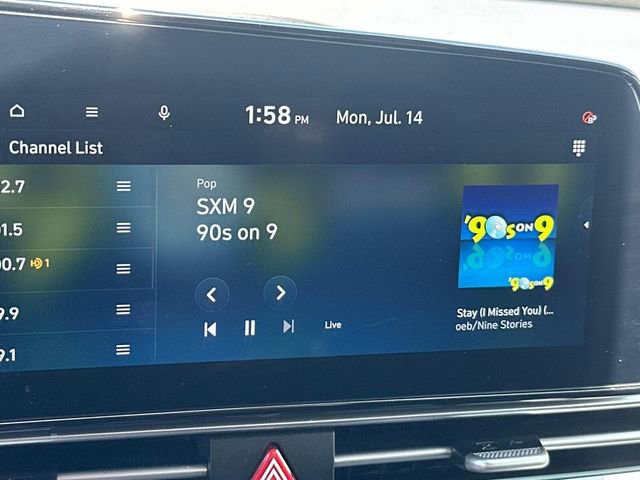 Used 2024 Hyundai Elantra SEL w/ Convenience Package image 27