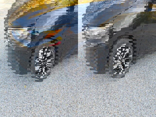 New 2025 Nissan Sentra SV w/ SV Premium Package image 6