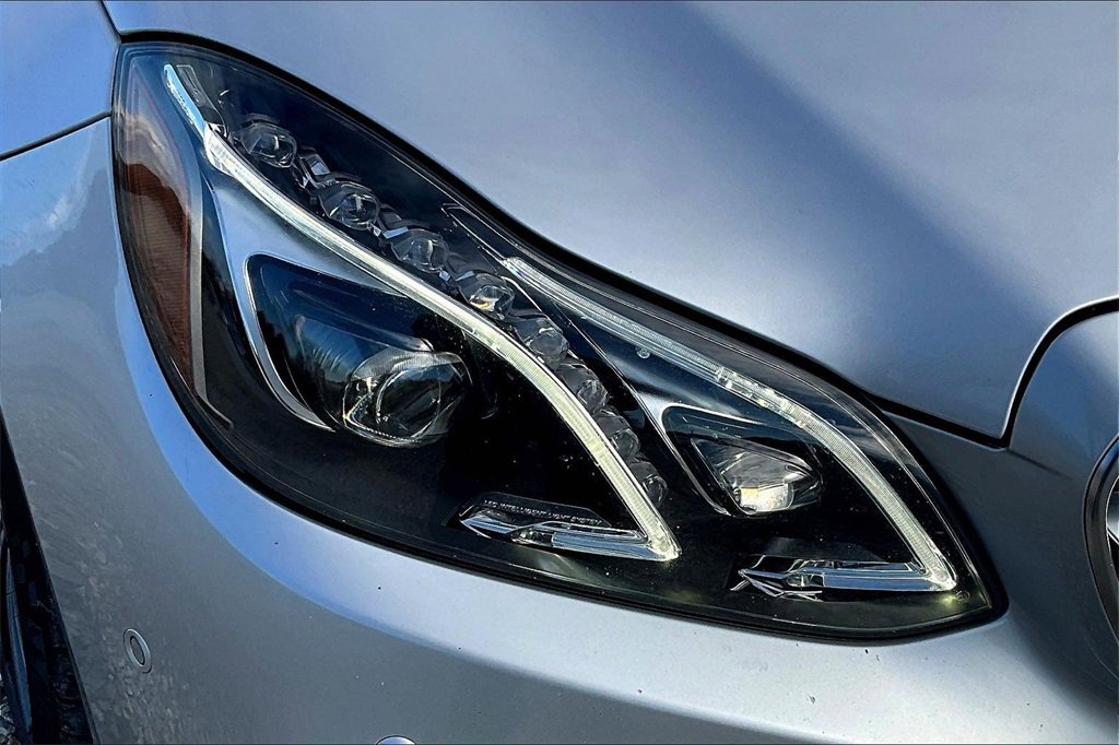 Used 2014 Mercedes-Benz E 63 AMG 4MATIC Sedan image 27