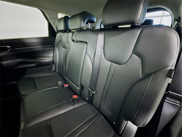 Used 2025 Kia Sorento S image 22