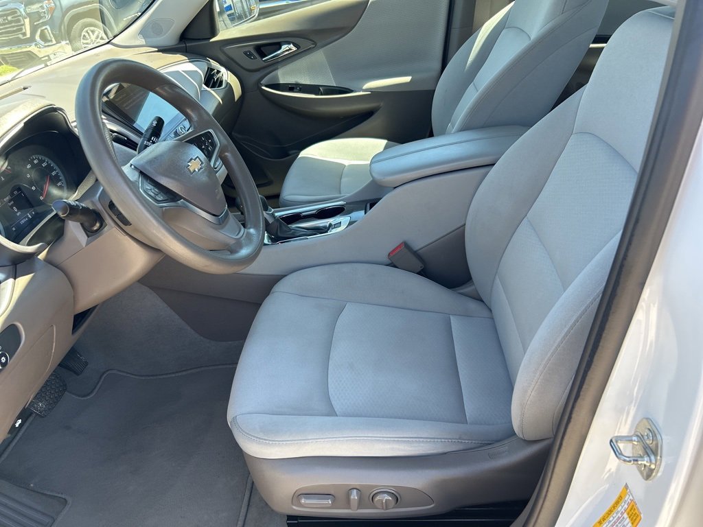 Used 2022 Chevrolet Malibu LT image 7