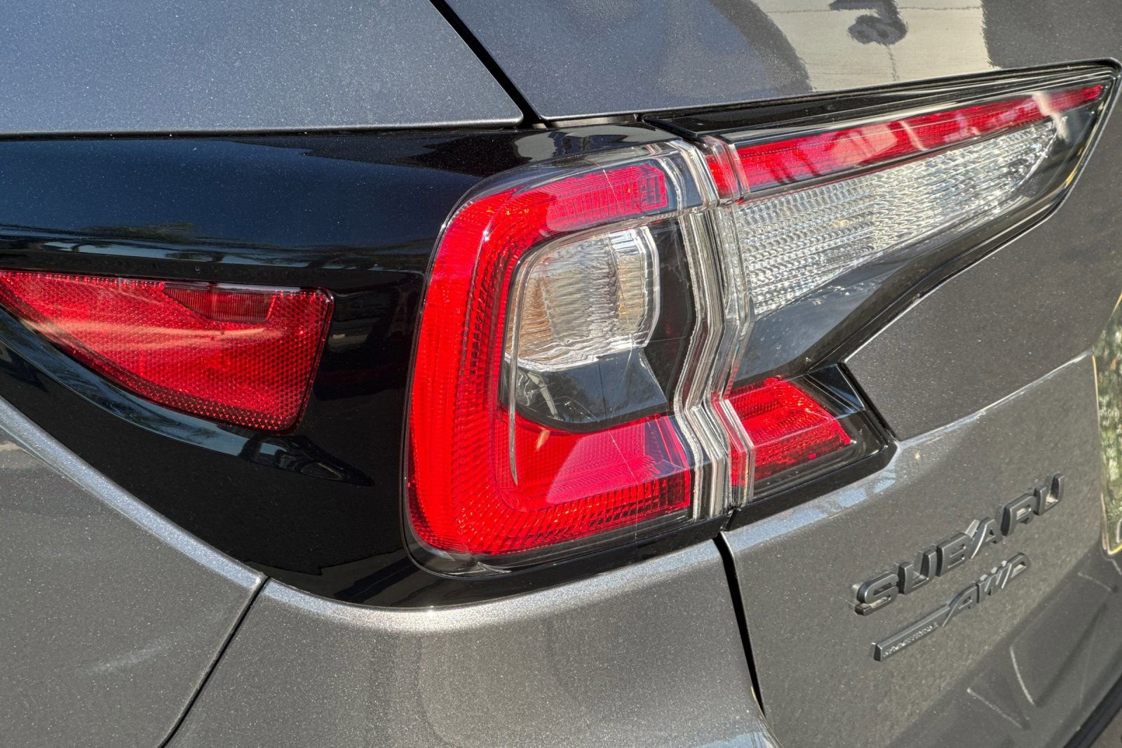 Certified 2025 Subaru Outback Onyx Edition w/ Tech Package 2 image 30