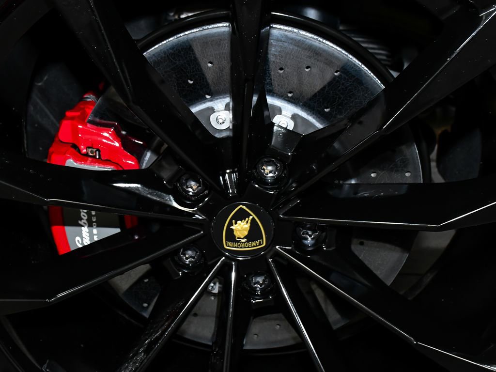 Used 2022 Lamborghini Urus AWD/4WD image 97