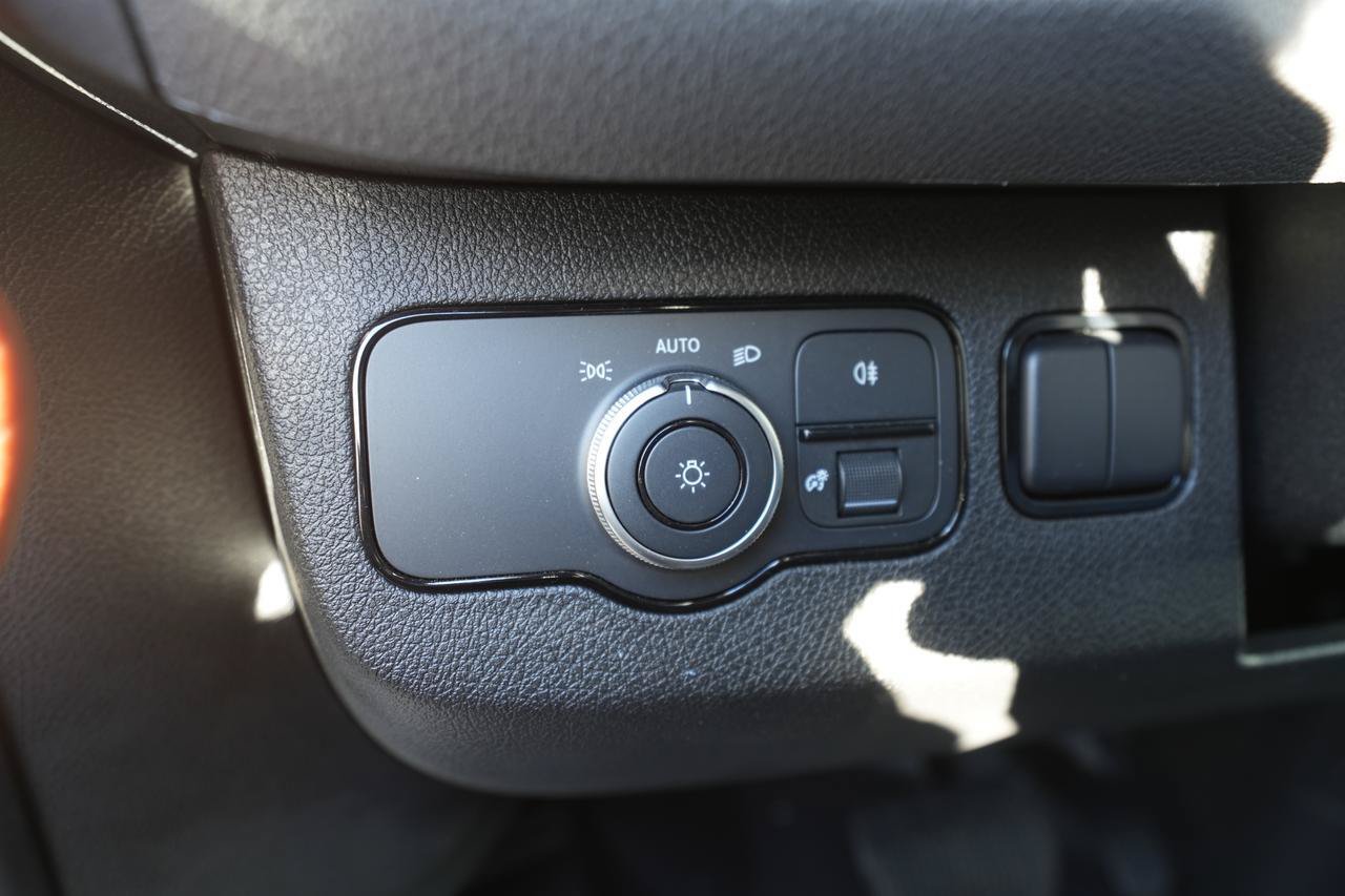Used 2024 Mercedes-Benz Sprinter 2500 image 19