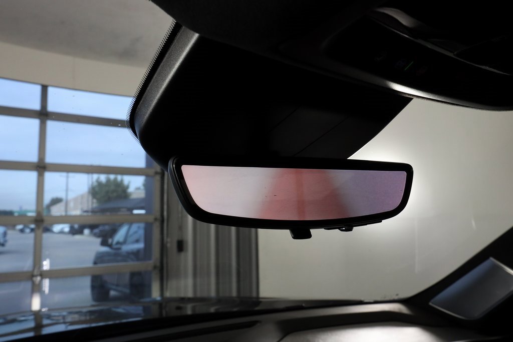 Used 2025 Cadillac Escalade V image 32