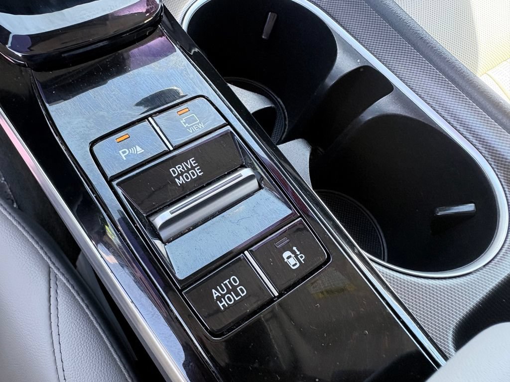 Used 2023 Hyundai Sonata Limited FWD image 23