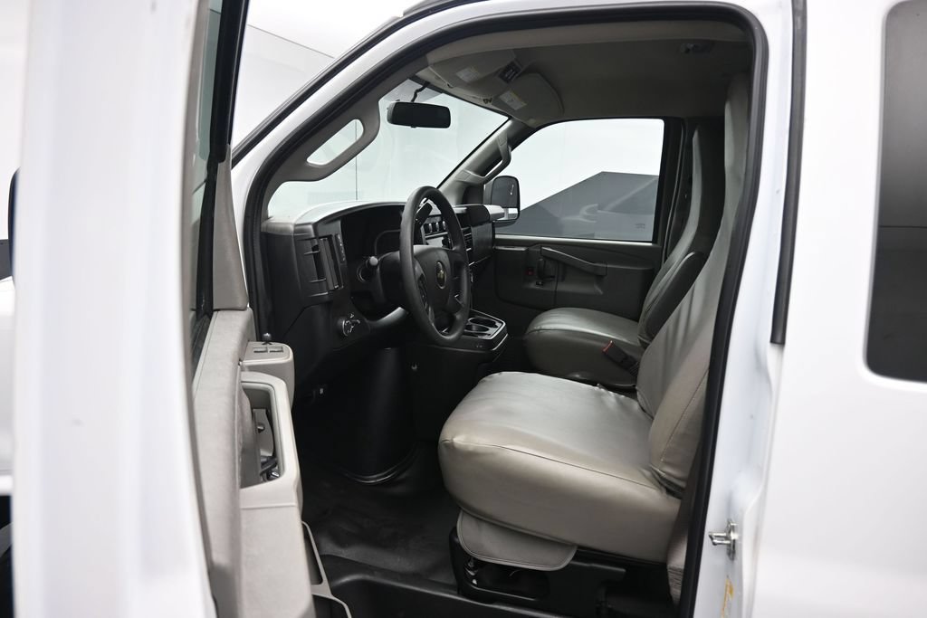 Used 2023 Chevrolet Express 3500 LS RWD image 11
