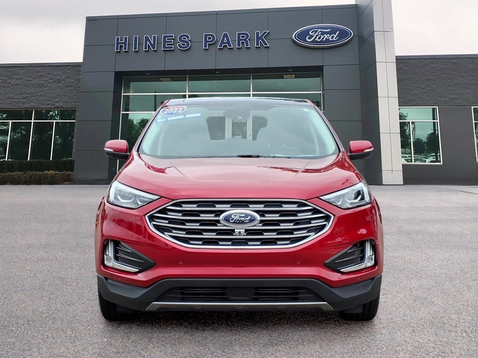 Certified 2022 Ford Edge Titanium w/ Equipment Group 301A AWD/4WD image 2