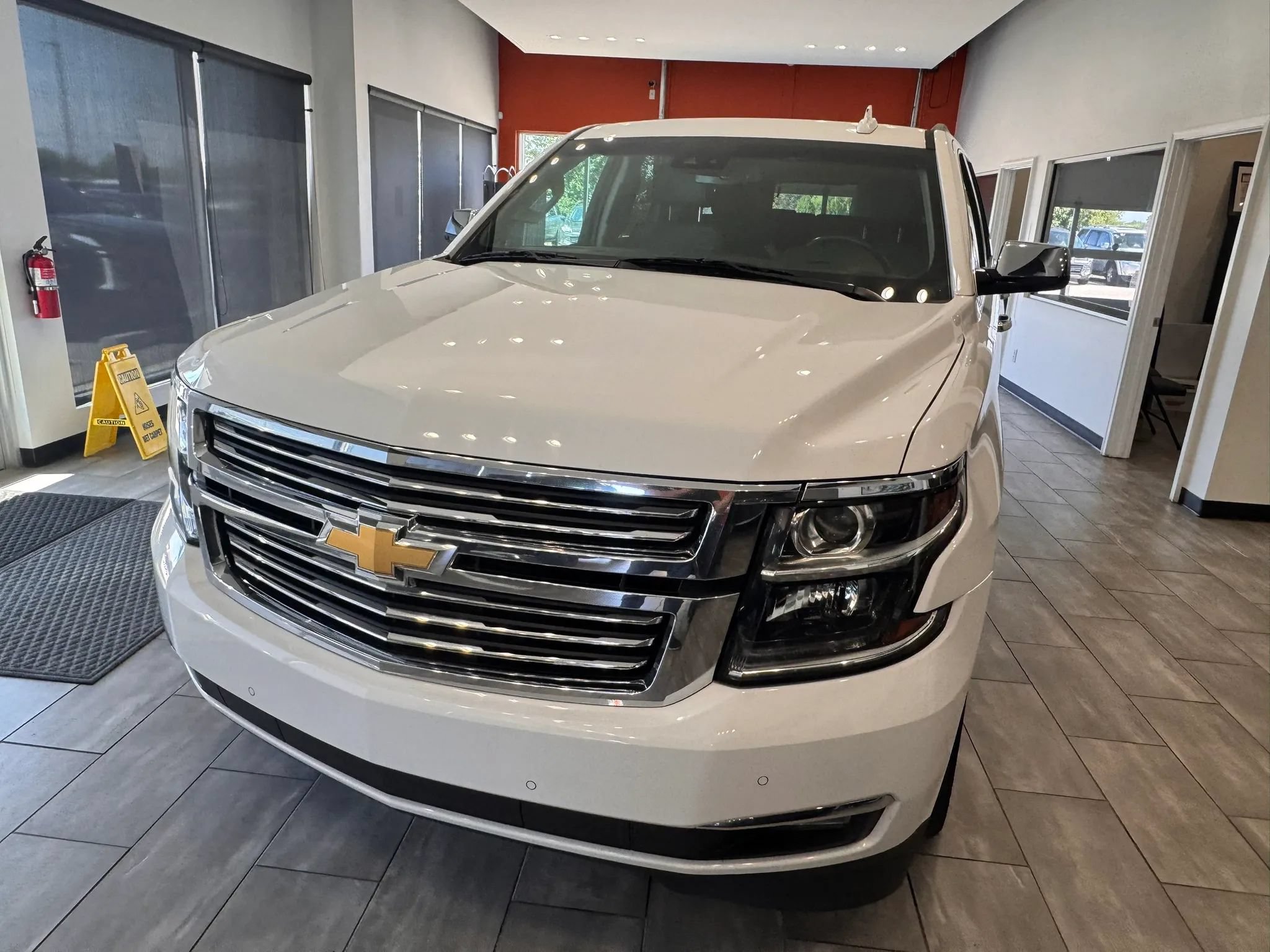 Used 2019 Chevrolet Tahoe Premier AWD/4WD image 9