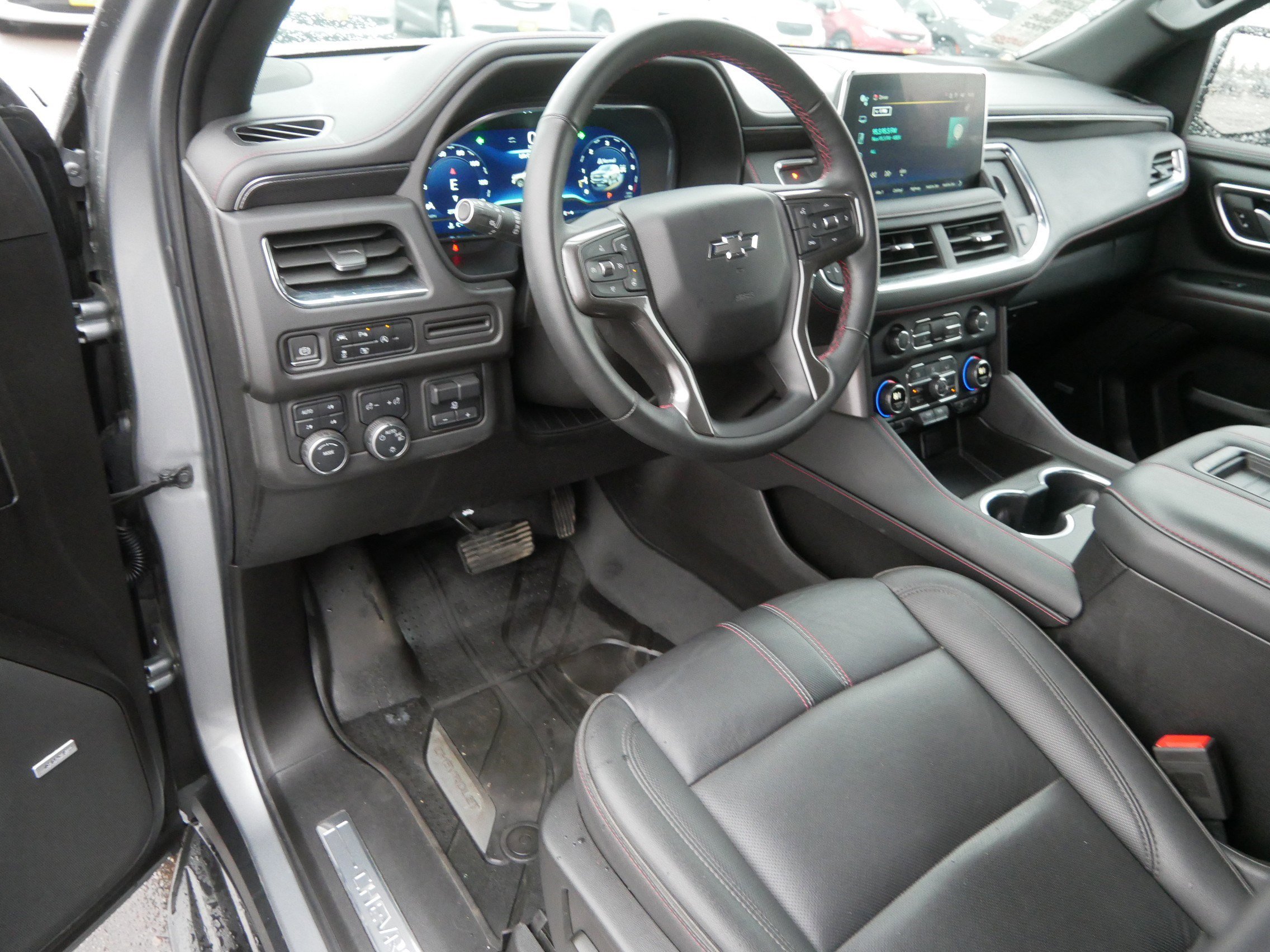 Used 2023 Chevrolet Suburban RST w/ Sport Performance Package image 20