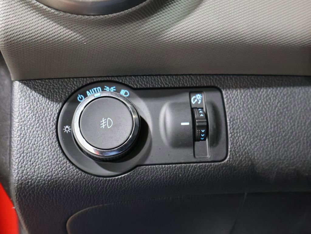 Used 2013 Chevrolet Sonic LTZ image 28