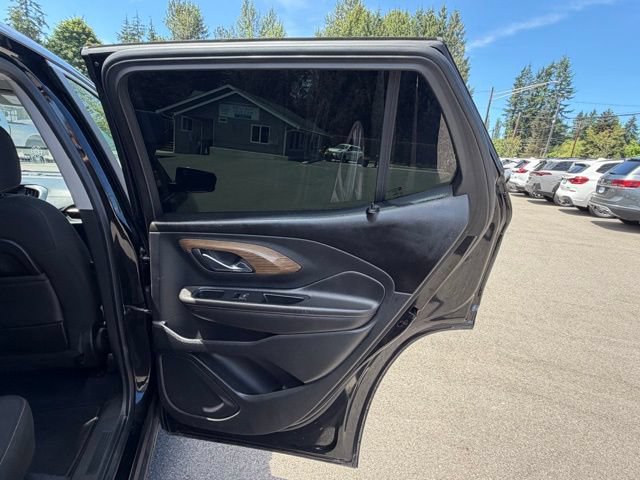 Used 2021 GMC Terrain SLE FWD image 30