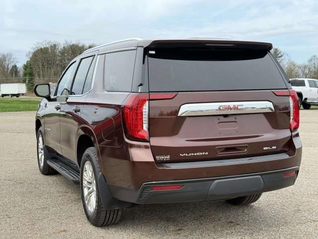 Used 2022 GMC Yukon SLE w/ Gmc Pro Safety Plus Package AWD/4WD image 6