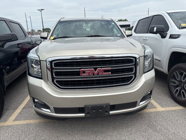Used 2017 GMC Yukon SLE w/ SLE Value Package AWD/4WD image 4