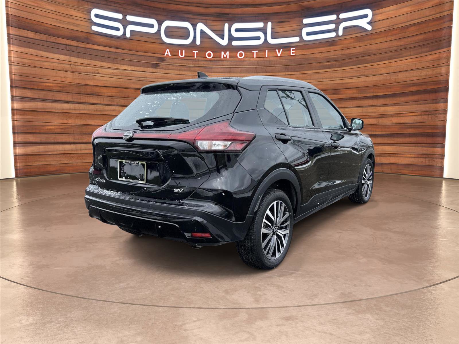 Used 2024 Nissan Kicks SV image 9