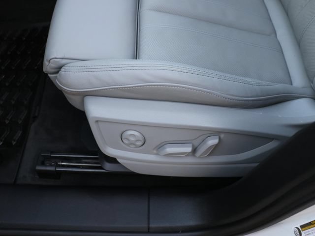 Used 2023 Audi Q5 e Prestige w/ Prestige Package AWD/4WD image 21