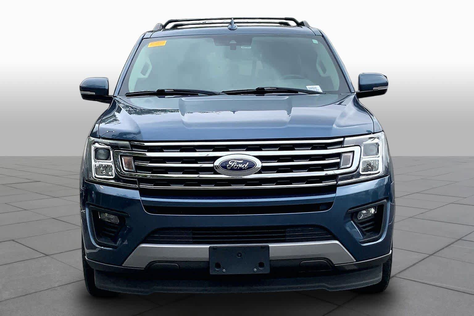Used 2020 Ford Expedition XLT w/ Equipment Group 202A RWD image 4