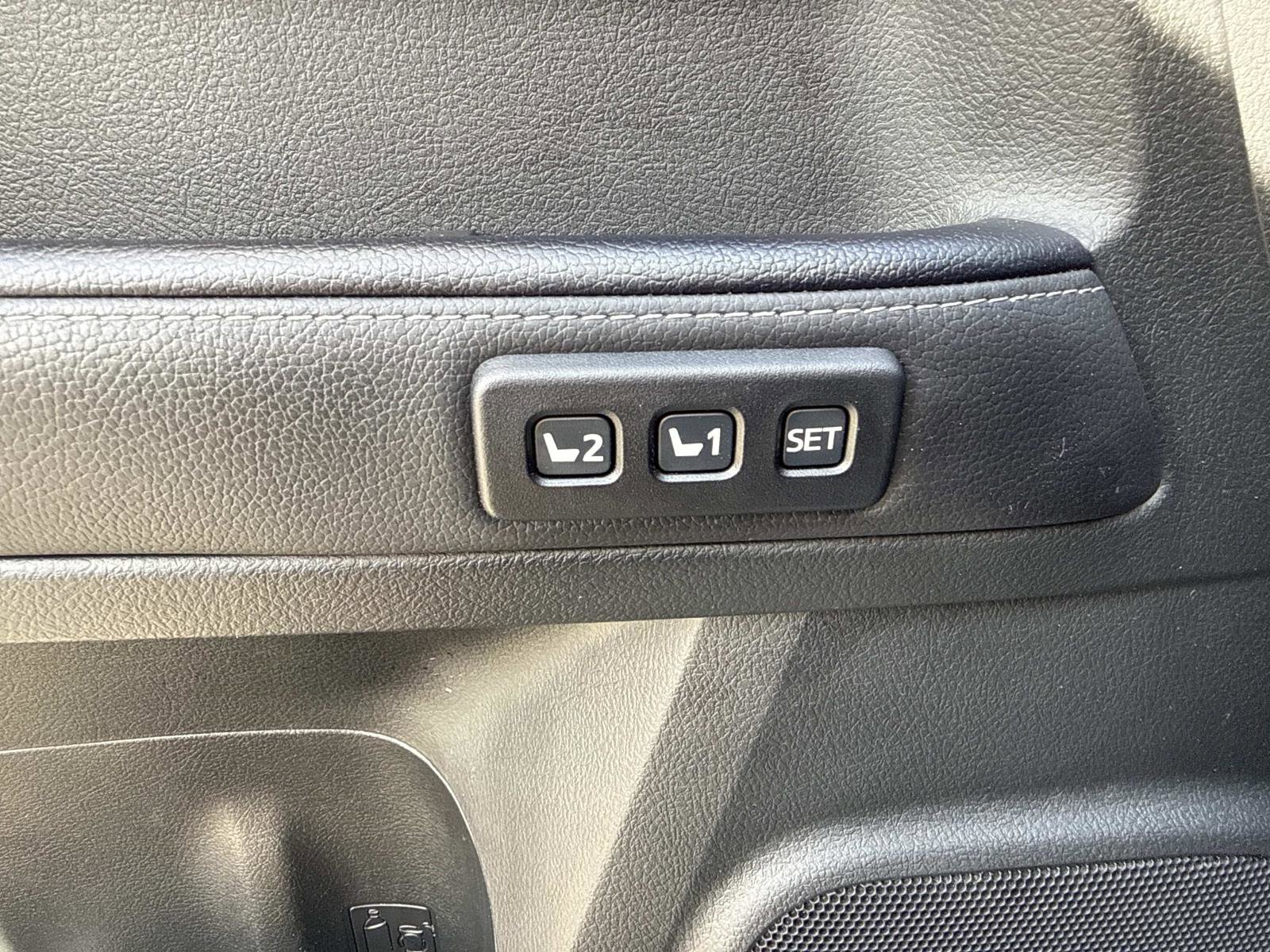 Used 2022 Toyota 4Runner Limited image 19