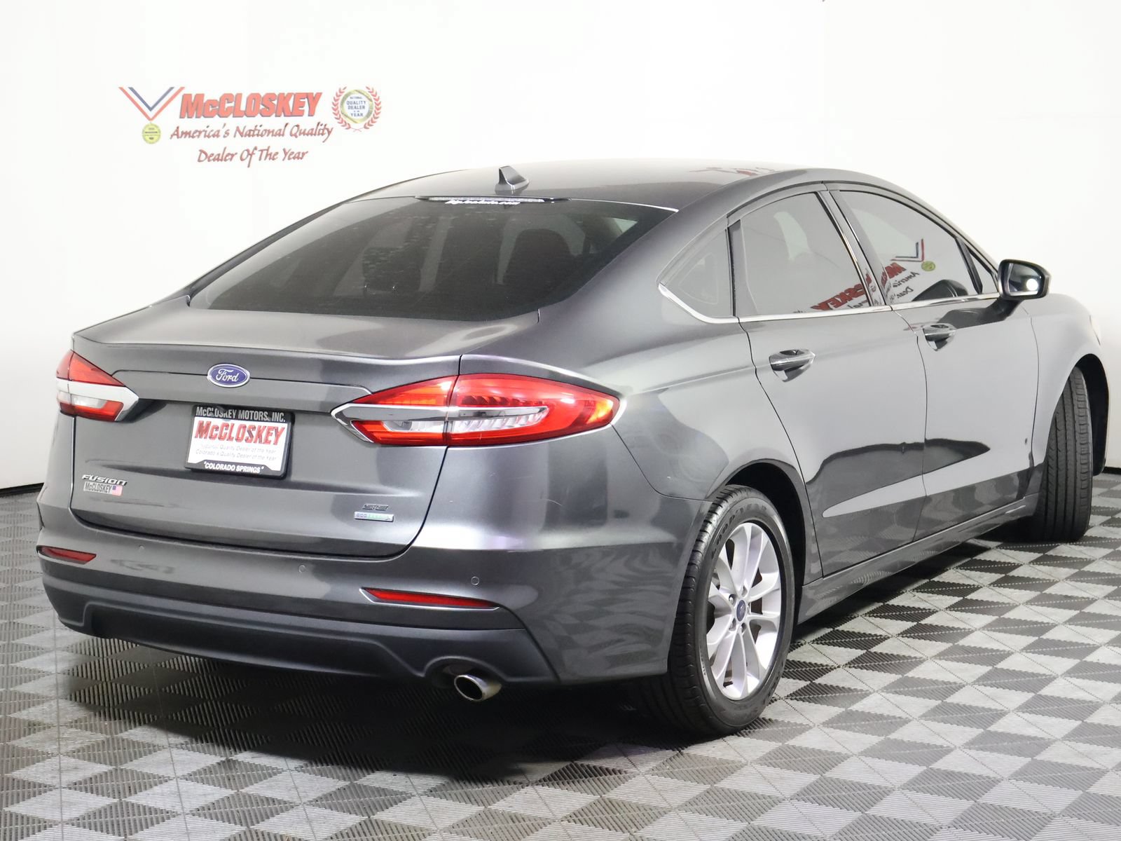 Used 2020 Ford Fusion SE FWD image 5