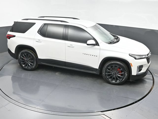Used 2022 Chevrolet Traverse RS FWD image 34