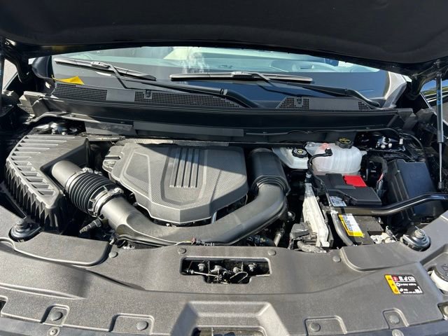 Used 2025 Chevrolet Traverse LT image 11