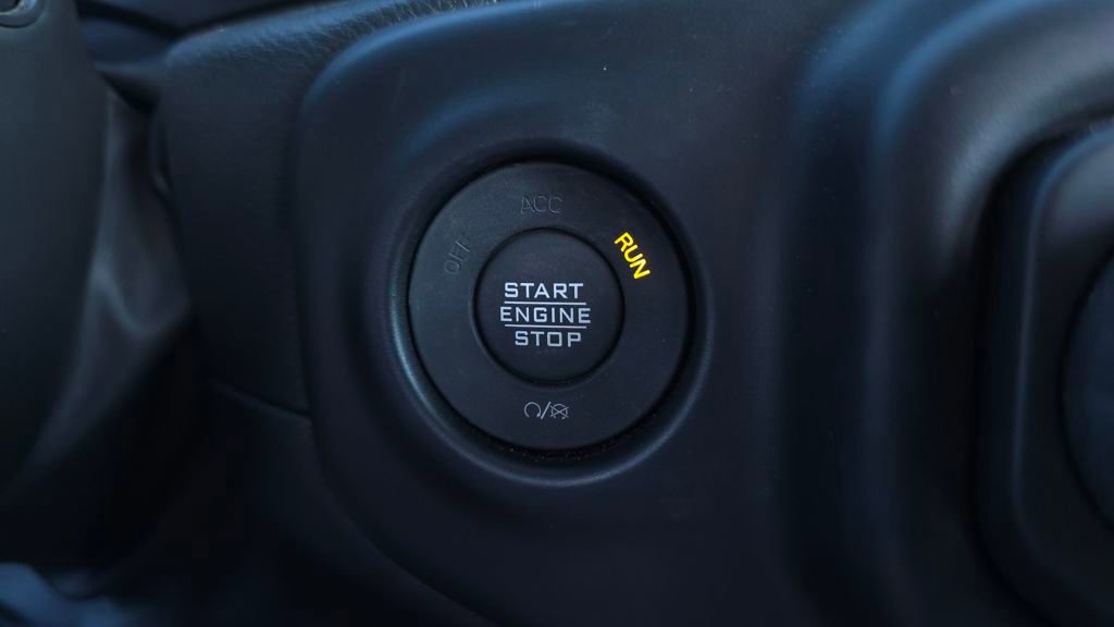 Used 2023 Jeep Wrangler Sport image 31