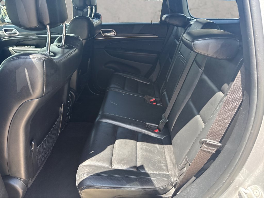 Used 2020 Jeep Grand Cherokee Limited AWD/4WD image 12